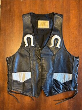 VINTAGE Adjustable Black/Wh Leather Vest Size M Snap Buttons & Pockets (M-122)